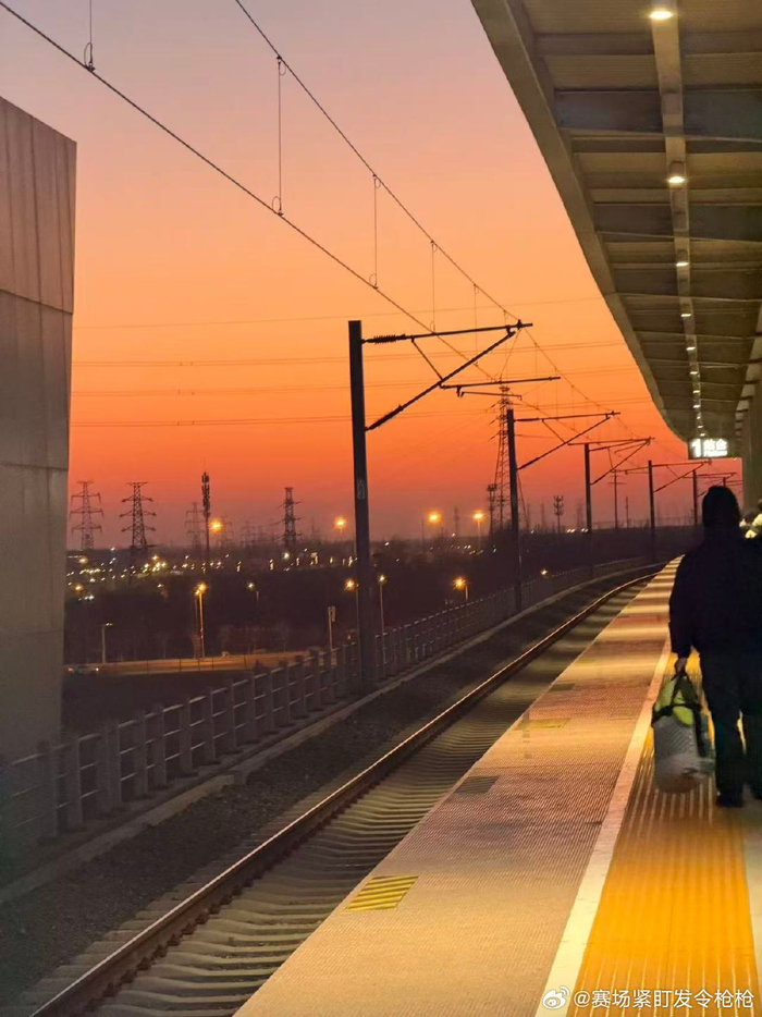 在线观看比赛-庞瀚辰分享单板滑雪新技能，充实度过2026年首月|_新浪体育_新浪新闻